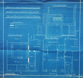 <p>Bouwtekening uit 1919 met links weergegeven de kluisruimte in het souterrain, rechtsonder de nieuwe plattegrond van de bel-etage. </p>
